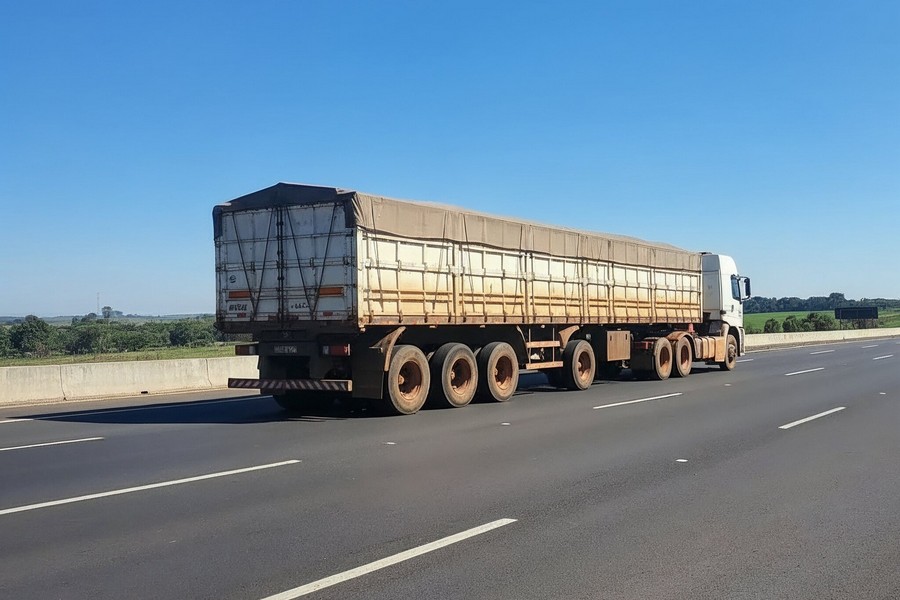 Carretas 4º eixo podem trincar por uso incorreto do suspensor de eixos